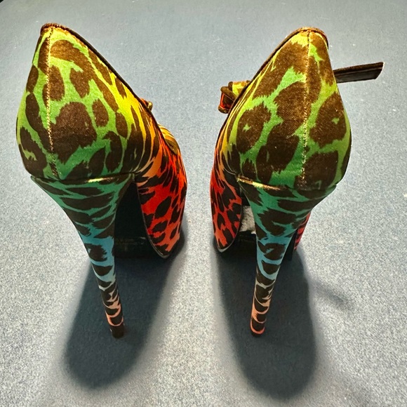 Alba Multicolor Leopard Print T Strap Platform Pump High Heel Stiletto Size 5.5 - Picture 5 of 5